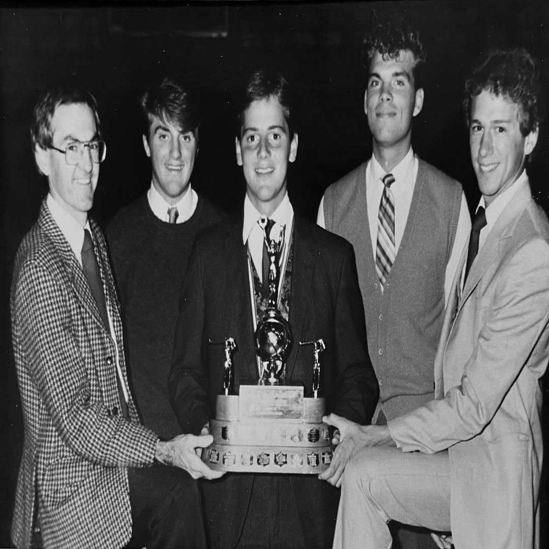 A black and white photo of the 1984/85 Men's Golf Team.